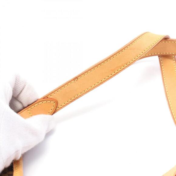 LOUIS VUITTON Brown Monogram Leather Shoulder Bag - Picture 9 of 10